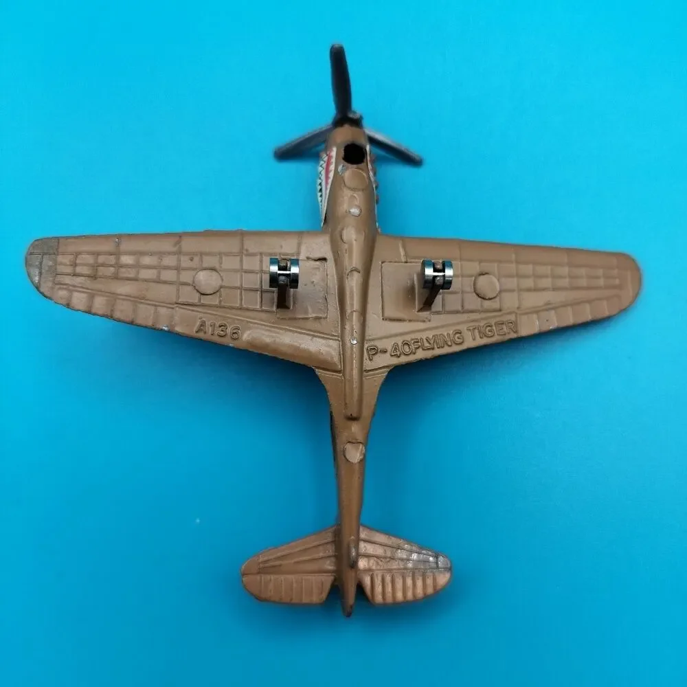 A136 Vintage Toy Airplane P-40 Flying Tiger Tan Camo Diecast Metal Painted Plane
